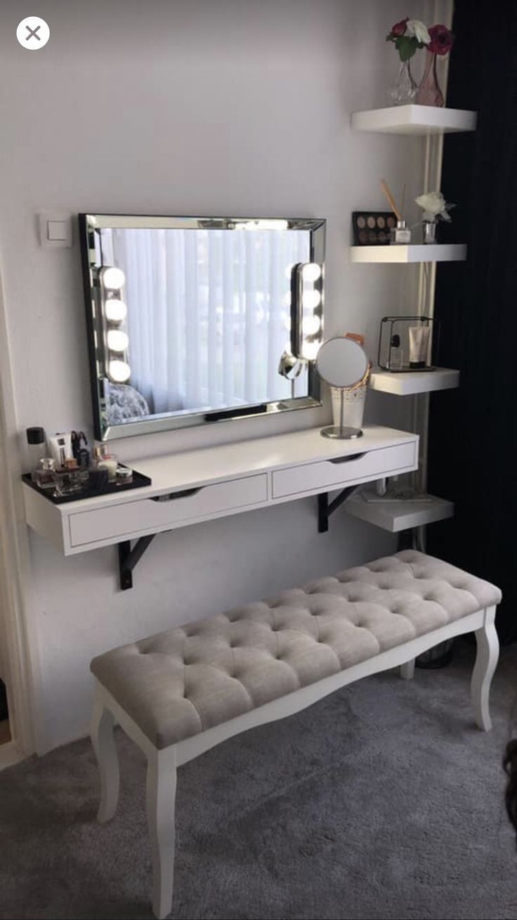 30 Stunning DIY Bedroom Vanity Ideas - Modern Mama